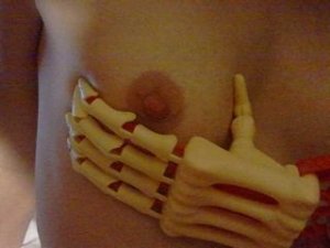 Melyah erotic massage in Cambuslang, UK